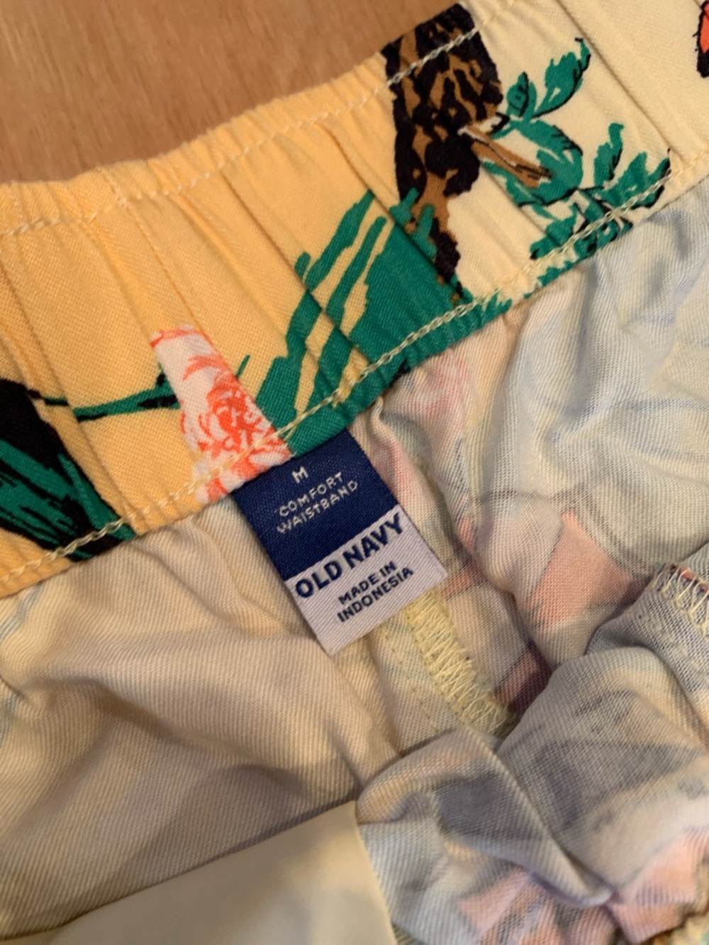 Old Navy Women's High Waist Sailboat Print Shorts in Blue and Yellow - Picture 3 of 4